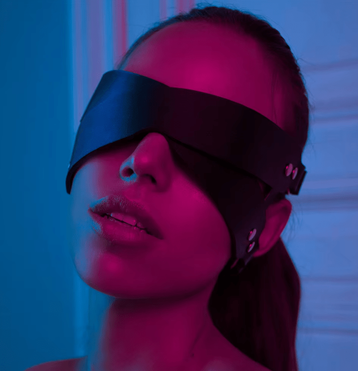 Ansiktsmask för tuffare swingersfester