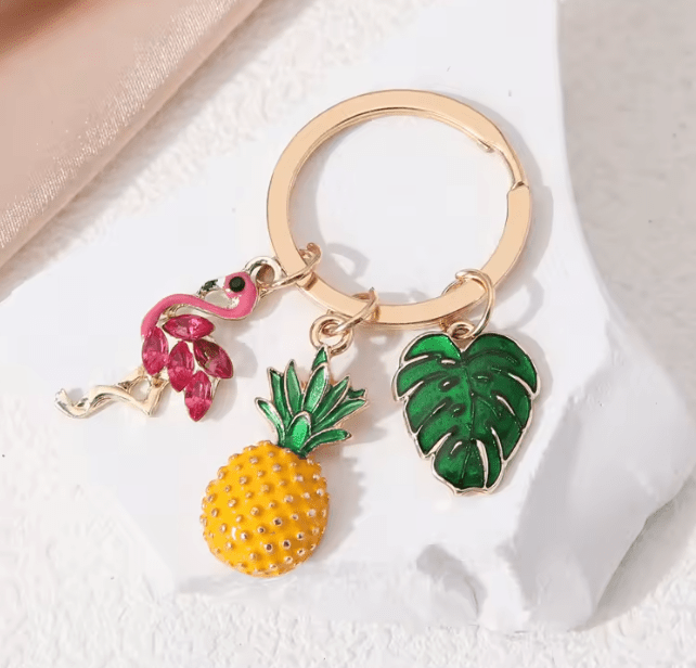 Nyckelring med Flamingo och Pinapple