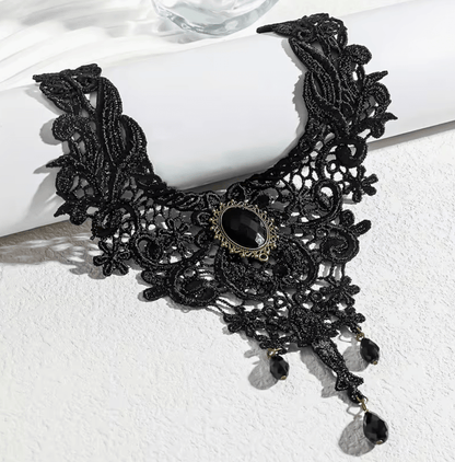 Gotisk Chokerhalsband i svarts spets - S.O.S